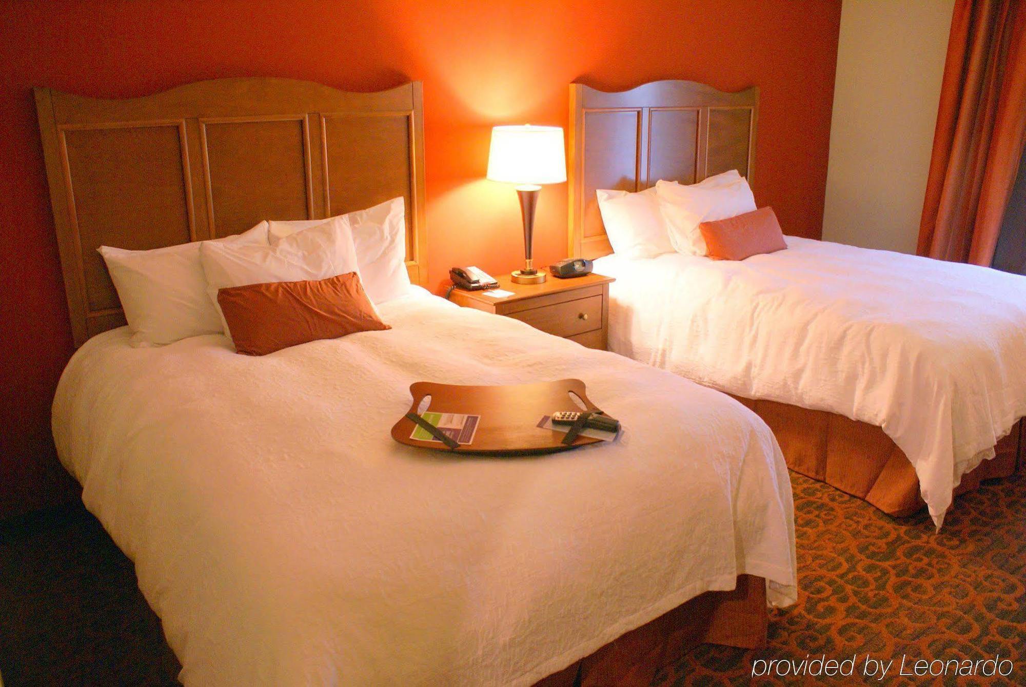 Hampton & Hotel 3*